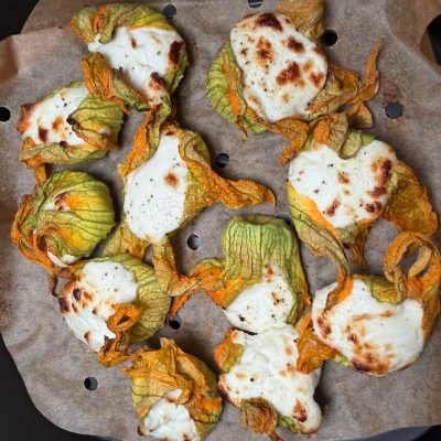 FIORI DI ZUCCA RIPIENI AL CAPRINO