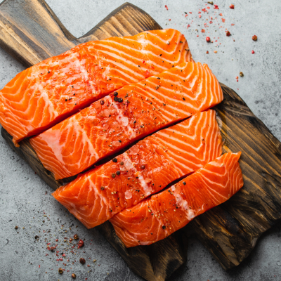 Il Re dei Mari: Guida Completa al Salmone tra Nutrizione e Scelte Consapevoli